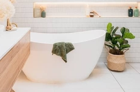 Achilles Freestanding Bath