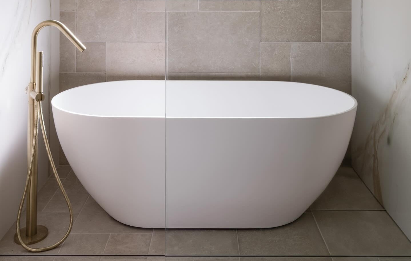 Gabriel Stone Freestanding Bath