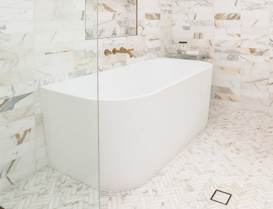 Xerxes Back to Wall Bath